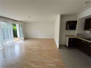 appartement à la location -   78640  NEAUPHLE-LE-CHATEAU, surface 83 m2 location appartement - APR739211